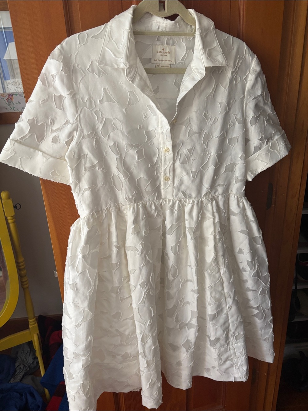 kate spade White Textured Short-Sleeve Button Dress size 10